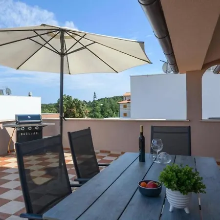 Apartment Kaja Liznjan